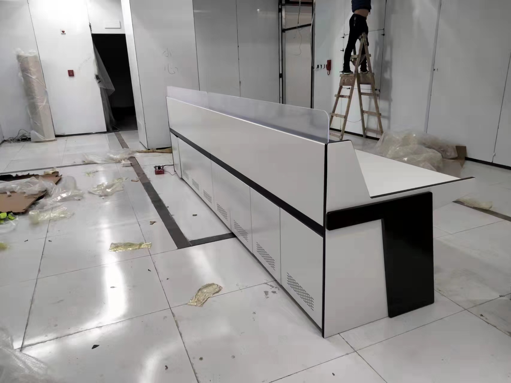 TLC-115 ������̨